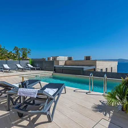 In 45065 Apartment Crikvenica
