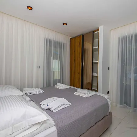 Apartment In 45065