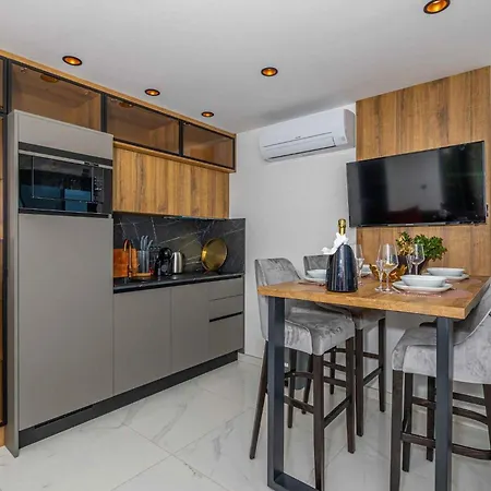 Apartment In 45065